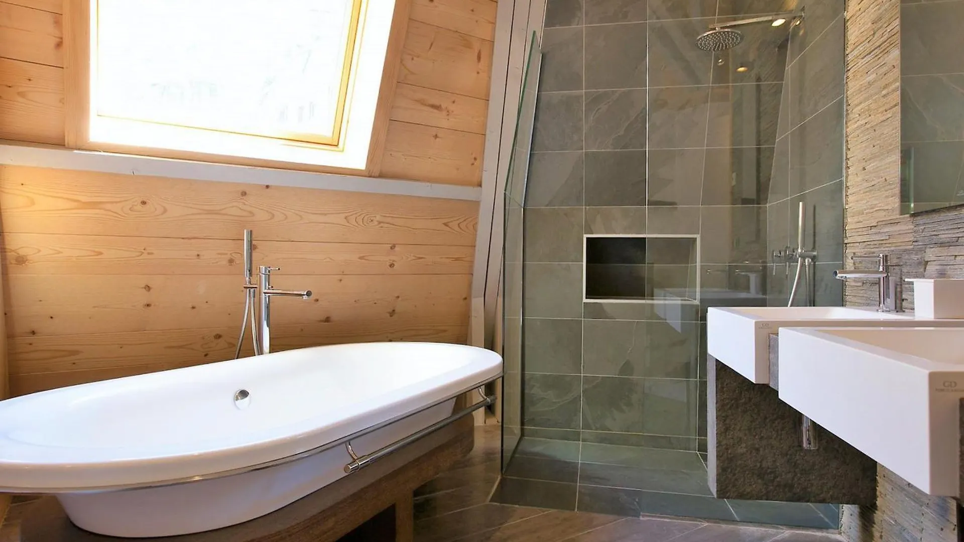 Chalet D'Exception A Avoriaz, 16 Pers, Sauna, Home Cinema, Salle De Fitness, Services Inclus - Fr-1-314-95 Morzine